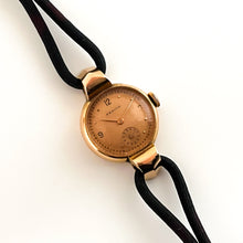 Load image into Gallery viewer, Vintage 18ct Solid Gold Zenith Art Deco Cordette Mechanical Watch