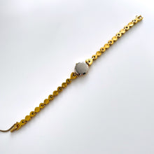 Load image into Gallery viewer, Vintage 1990s Gold-Tone Ladies' Seiko Alba Quartz Watch With Heart Pattern