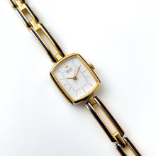 Load image into Gallery viewer, Vintage 1990s Gold-Plated Ladies' Seiko Quartz Watch With Thin Bracelet