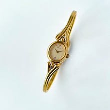 Load image into Gallery viewer, Tiny 1990s Gold-Plated Ladies' Seiko Quartz Watch With Semi Bangle Bracelet