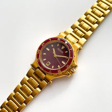 Load image into Gallery viewer, Extremely Rare Vintage Gucci Diver Quartz Watch with Burgundy Dial