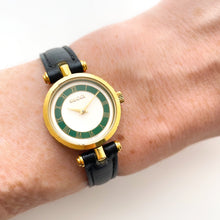 Load image into Gallery viewer, Vintage 1990 Ladies' Gucci Stack Quartz Watch with Green and Beige Dial
