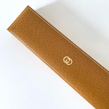 Load image into Gallery viewer, Vintage Gold-Plated Gucci Quartz Watch with Round Dial and Date Window