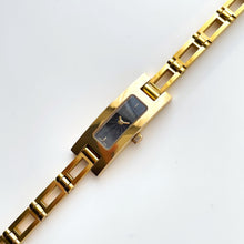 Load image into Gallery viewer, Vintage Ladies' 90s Gucci 3900L Quartz Watch with Rectangular Black Dial