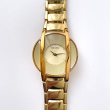 Load image into Gallery viewer, Vintage Gold-Plated Ladies' Seiko Quartz Watch with Round Dial - Boxed
