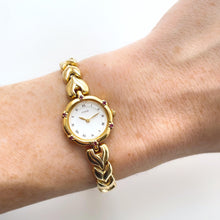Load image into Gallery viewer, Very Rare 90s Gold-Plated Seiko Tissé Jewellery Quartz Watch with Tiny Dial, Thin Bracelet and 6 Rubies