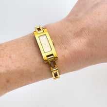 Load image into Gallery viewer, Vintage Ladies' 90s Gucci 3900L Quartz Watch with Textured Rectangular Gold Dial