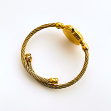 Load image into Gallery viewer, Vintage Ladies' Gold-Tone Gucci 2700.2.L Bangle Quartz Watch with Mother of Pearl Dial