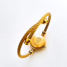 Load image into Gallery viewer, Vintage Ladies' Gold-Plated Gucci 2700.2.L Bangle Quartz Watch with Black Dial