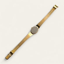 Load image into Gallery viewer, Vintage 1992 Gold-Plated Ladies' Seiko Quartz Watch - Oval Dial