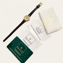 Load image into Gallery viewer, Vintage 80s Ladies' Gucci Stack Quartz Watch - Cream Dial, Brown Leather