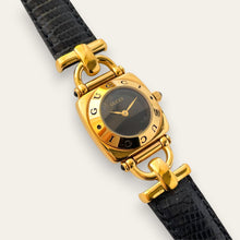 Load image into Gallery viewer, Vintage 1990s Gucci Horsebit 6300L Quartz Watch - Black Dial