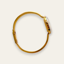 Load image into Gallery viewer, Rare 90s 11/12 Gucci Bangle Quartz Watch - Interchangeable Bezels