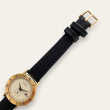 Load image into Gallery viewer, 90s Gold-Plated Gucci 3800Jr Quartz Watch - Beige Dial