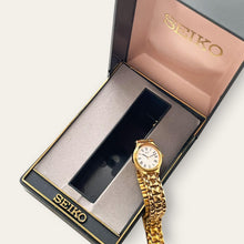 Load image into Gallery viewer, Vintage 90s Gold-Plated Ladies' Seiko Quartz Watch - Round Dial