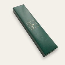 Load image into Gallery viewer, 90s Gold-Plated Gucci 6000.2.L Quartz Watch with Burgundy Leather Strap