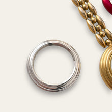 Load image into Gallery viewer, Vintage 1990s Gucci Quartz Watch - Interchangeable Bezels