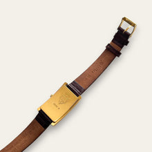 Load image into Gallery viewer, Vintage 1990s Gucci 2600M Quartz Watch - Rectangular Tank-Style Dial