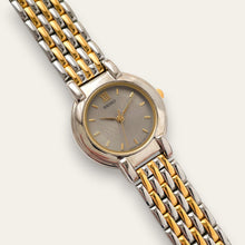 Load image into Gallery viewer, Vintage Ladies' Two-Tone Seiko Quartz Watch - Round Dial
