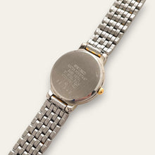 Load image into Gallery viewer, Vintage Ladies' Two-Tone Seiko Quartz Watch - Round Dial