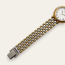 Load image into Gallery viewer, Vintage Two-Tone Ladies' Seiko Quartz Watch - Round Dial