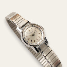 Load image into Gallery viewer, Vintage 1960s Longines Ladies' Mechanical Watch - Faceted Crystal