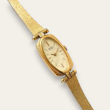 Load image into Gallery viewer, Vintage 1981 Gold-Plated Ladies' Seiko Quartz Watch