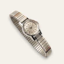 Load image into Gallery viewer, Vintage 1960s Longines Ladies' Mechanical Watch - Faceted Crystal