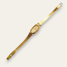 Load image into Gallery viewer, Vintage 1981 Gold-Plated Ladies' Seiko Quartz Watch