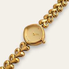Load image into Gallery viewer, Gold Tone Heart Link Bracelet Quartz Watch Retro Style