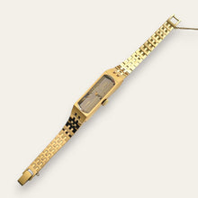 Load image into Gallery viewer, Vintage 1979 Gold-Plated Ladies' Seiko Mechanical Watch with Faceted Glass