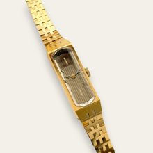 Load image into Gallery viewer, Vintage 1979 Gold-Plated Ladies' Seiko Mechanical Watch with Faceted Glass