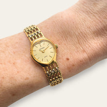 Load image into Gallery viewer, Vintage Ladies' Heart Shaped Sekonda Quartz Watch with Bar Gate Link Bracelet