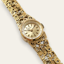 Load image into Gallery viewer, Vintage 1974 Ladies Seiko Mechanical Watch, Faceted Crystal