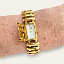 Load image into Gallery viewer, Vintage Citizen Elegance Secret Watch - 1990s Quartz - Mother of Pearl