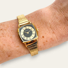 Load image into Gallery viewer, Sekonda Ladies Cushion Case Gold & Black Dial 70s Vintage-Style Quartz Watch