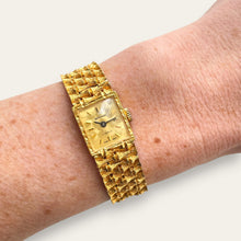 Load image into Gallery viewer, Vintage Sekonda Ladies Watch — 1970s Gold-Plated USSR Mechanical Bracelet Watch