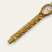 Load image into Gallery viewer, Vintage Ladies' Gold-Plated Seiko Quartz Watch - Oval Dial