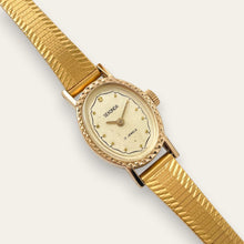 Load image into Gallery viewer, Vintage Sekonda Cocktail Watch | Soviet 17-Jewel Mechanical Gold Oval