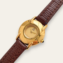 Load image into Gallery viewer, Ladies' Vintage 90s Gold-Plated Fendi 400L Watch - Leather Strap, Quartz