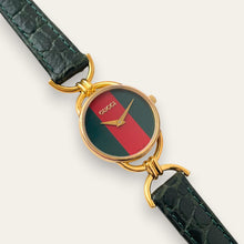 Load image into Gallery viewer, 1990s Vintage Gucci 6000L Quartz Watch - Sherry Web Dial