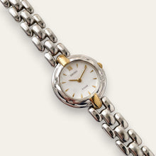 Load image into Gallery viewer, Seiko Tissé Two-Tone Ladies' Watch - Vintage 1990s Silver & Gold Bracelet, Quartz