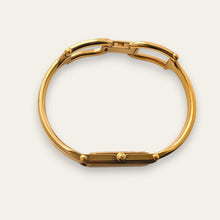 Load image into Gallery viewer, Vintage Gucci 1500 Bangle Watch - Gold Dial, Quartz