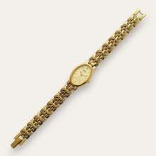Load image into Gallery viewer, Vintage Seiko Gold-Tone Oval Ladies' Bracelet Watch | Herringbone Dial, Quartz