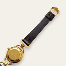 Load image into Gallery viewer, 1990s Vintage Gucci 6000.2.L Quartz Watch - Mother of Pearl Dial