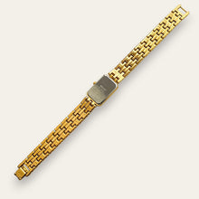 Load image into Gallery viewer, Vintage Seiko Gold-Plated Ladies' Tank Watch, Black Dial — Quartz