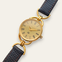 Load image into Gallery viewer, 1990s Vintage Gucci 6000L Quartz Watch - Gold Dial