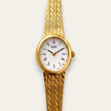 Load image into Gallery viewer, Vintage Ladies' Gold-Plated Seiko Quartz Watch - Oval Dial