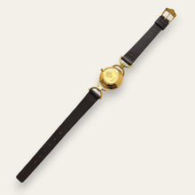 Load image into Gallery viewer, 1990s Vintage Gucci 6000.2.L Quartz Watch - Mother of Pearl Dial
