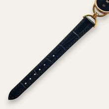 Load image into Gallery viewer, 1990s Vintage Gucci 6000L Quartz Watch - Black Dial